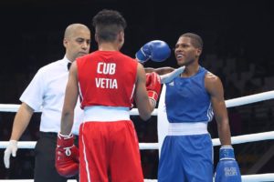 En la imagen Rodrigo Marte (d) de Rep&uacute;blica Dominicana