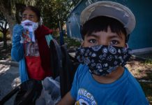 Gobierno separaría familias migrantes tras orden de jueza de liberar menores menores inmigrantes