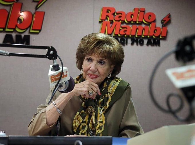 Martha Flores.