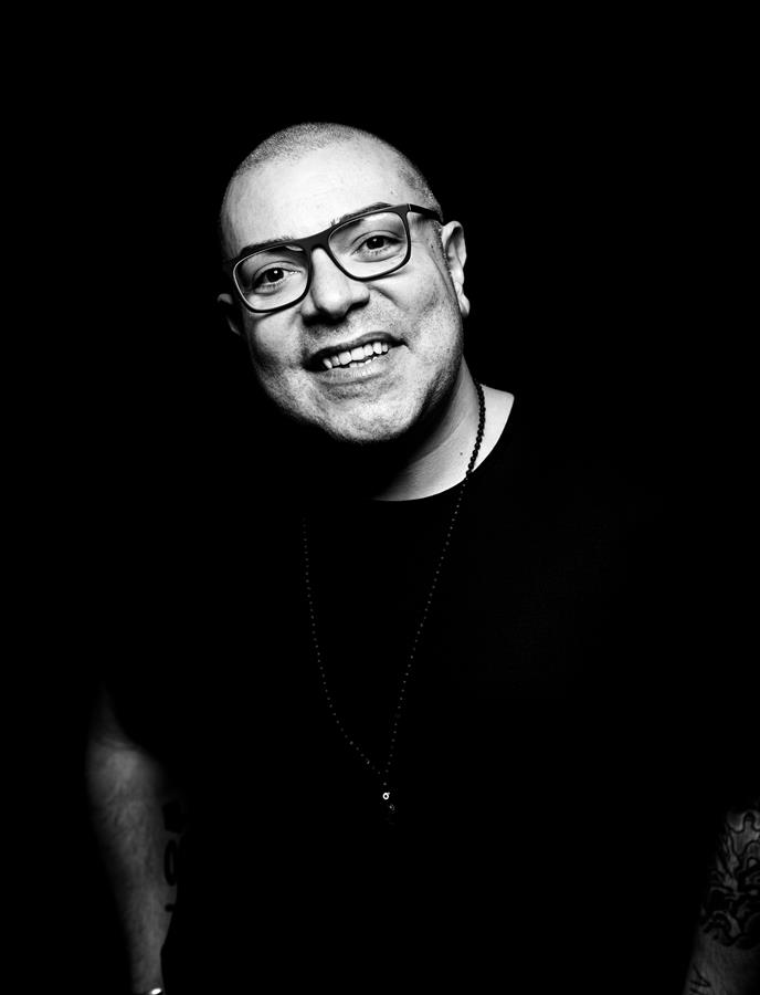 Héctor Romero.