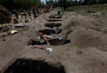 Pandemia, pobreza y desinformación golpean las afueras de Ciudad de México Pandemia, pobreza y desinformación golpean las afueras de Ciudad de México.