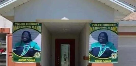 gemelas graduadas en Florida