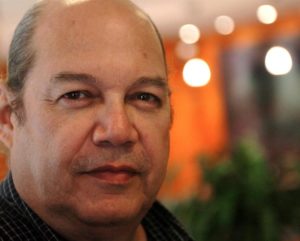 El cantautor dominicano Víctor Víctor