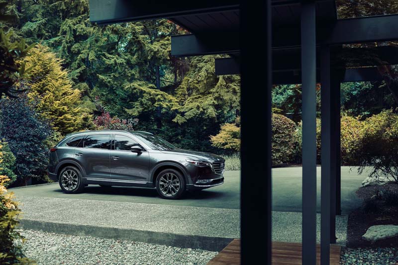 Mazda CX-9.
