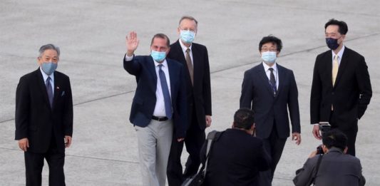 Alex Azar visita Taiwan