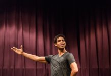 Carlos Acosta en la junta de gobernadores del Royal Ballet School Carlos Acosta.
