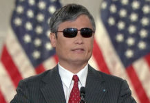 Disidente chino al que ayudó Clinton apoya a Trump y su "valentía" ante China Chen Guangcheng