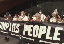 Cientos de personas velan a 175.000 muertos de COVID en marcha neoyorquina Marchas en Nueva York.
