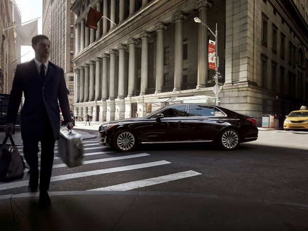 Genesis G90.