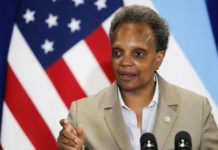 La alcaldesa de Chicago promete mano dura contra los saqueadores Lori Lightfoot.