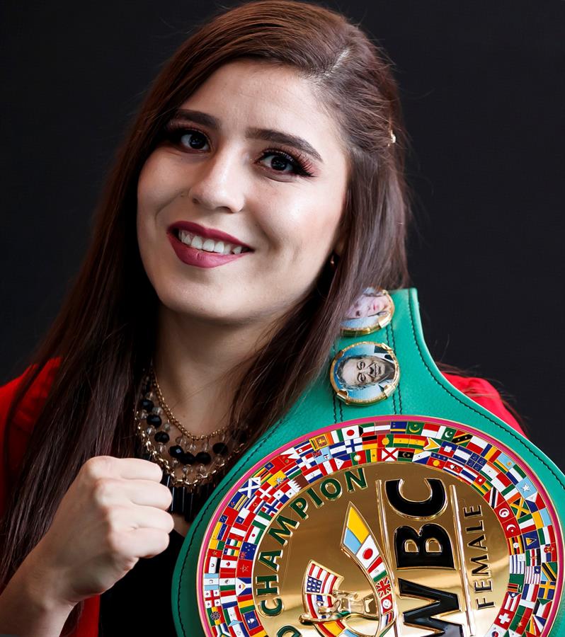 la mexicana Yamileth Mercado, campeona súper gallo del Consejo Mundial de Boxeo Yamileth Mercado