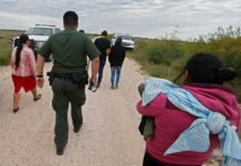 inmigrantes detenidos en la frontera