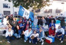Dirigentes, jugadores y fanaticada seguidora de "AsoVeGua".