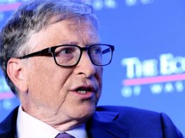 Bill Gates ve "escandaloso" el sistema de pruebas de COVID-19 en EE.UU. Bill Gates