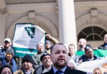 Corey Johnson retira su candidatura para la alcaldía de Nueva York Corey Johnson