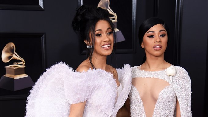 Cardi B y Henessy Carolina.