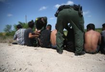 inmigrantes indocumentados detenidos.