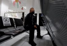 Un militar mexicano supera la COVID-19 tras recibir plasma y "vuelve a nacer" El coronel Cuauhtémoc Lenin García