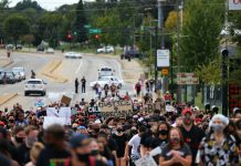 La ciudad de Muhammad Ali pierde la paciencia: "nos tratan como a animales" Louisville.