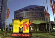 MTV y Comedy Central pagan multas de exreos en Florida para que puedan votar MTV music awards