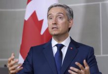 Canadá abandona los planes para firmar un acuerdo de libre comercio con China Philippe Champagne