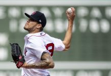 10-2. El novato Houck retrasa posible pase de los Yanquis a postemporada Tanner Houck