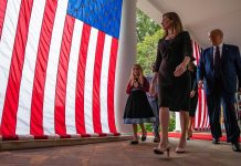 Trump corteja el voto cristiano con la designación de una jueza conservadora Trump y Amy Coney Barrett