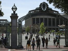 Auditoría revela admisiones indebidas a la Universidad de California Universidad de California.
