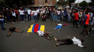 v&iacute;ctimas de masacres en Colombia