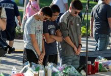 Supremo de Florida falla contra mayor indemnización a familias de Parkland familias de Parkland