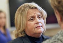 Excongresista de EE. UU. Ros-Lehtinen es investigada por uso de fondos de campaña Ileana Ros-Lehtinen