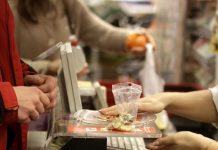 Nueva York ofrece consejos para ayudar a los adultos mayores a evitar estafas problemas financieros