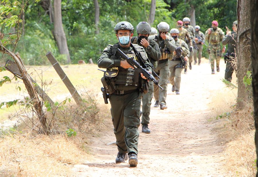 El Ejército y la Policía colombiana (3) El Ejército y la Policía colombiana (3)