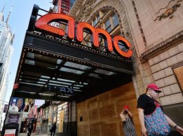 La cadena de cines AMC.