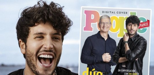 Sebastián Yatra y Tim Cook