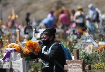 cementerio en el día de muertos (4)