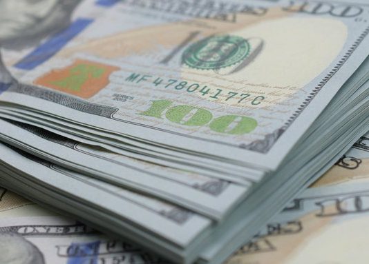 Empresarios latinos confían entrar en los planes de estímulo económico estímulo económico.