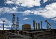 Venezuela comienza la cuenta atrás para exportar crudo por sanciones de EE.UU. petroleo