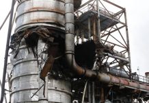 Venezuela sospecha que la mayor refinería del país fue atacada con un misil Refinería de Amuay.