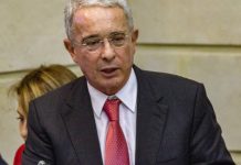 Álvaro Uribe.