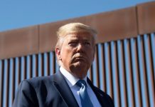 La secretaria de Estado de Arizona denuncia amenazas y culpa a Trump Donald Trump.