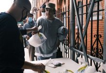 El 37% de los mayores latinos de Nueva York sufre de inseguridad alimentaria inseguridad alimentaria en Nueva York
