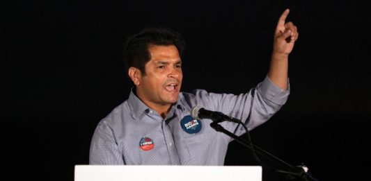 Jimmy Gómez.