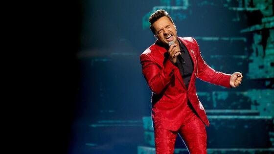 Luis Fonsi.