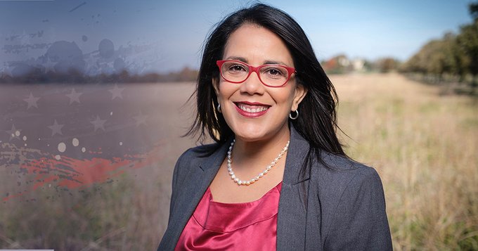 MICHELLE DE LA ISLA.
