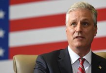 Asesor de Trump admite que "obviamente" parece que Biden ganó las elecciones Robert O'Brien