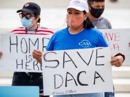 El Gobierno debe recuperar el DACA original este lunes, por orden judicial DACA