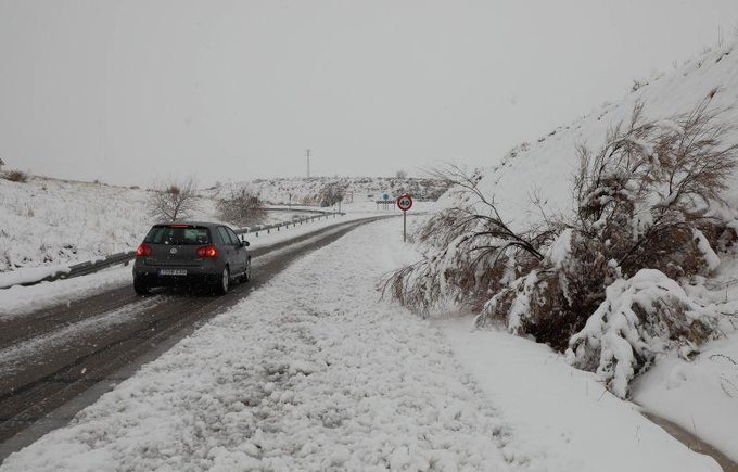 Fuertes nevadas y heladas amenazan a decenas de millones en el cierre del año