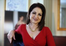 Gloria Estefan.