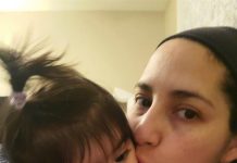Jazmín Mosqueda con la bebé Julia en Phoenix